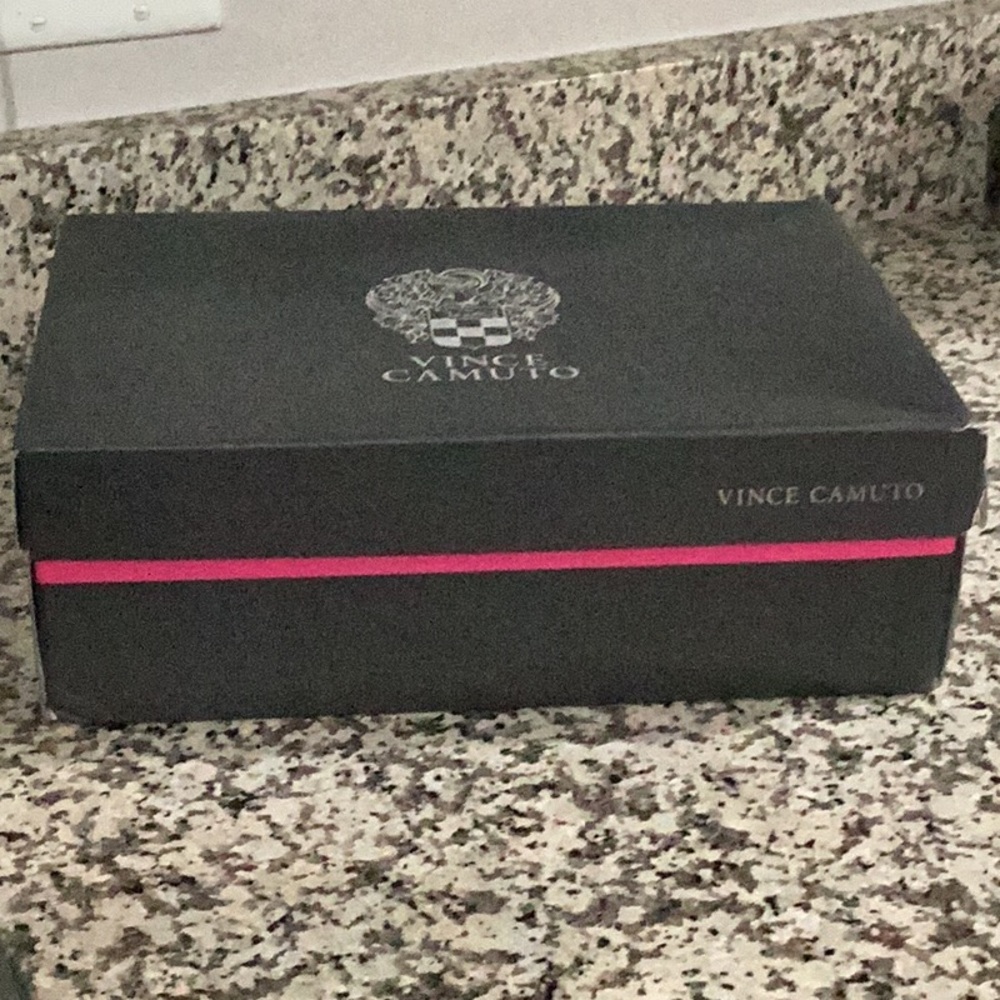 Vince Camuto shoe
